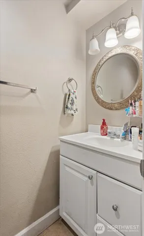 $1,250,000 | 245 Southeast Croston Lane, Issaquah, WA 98027