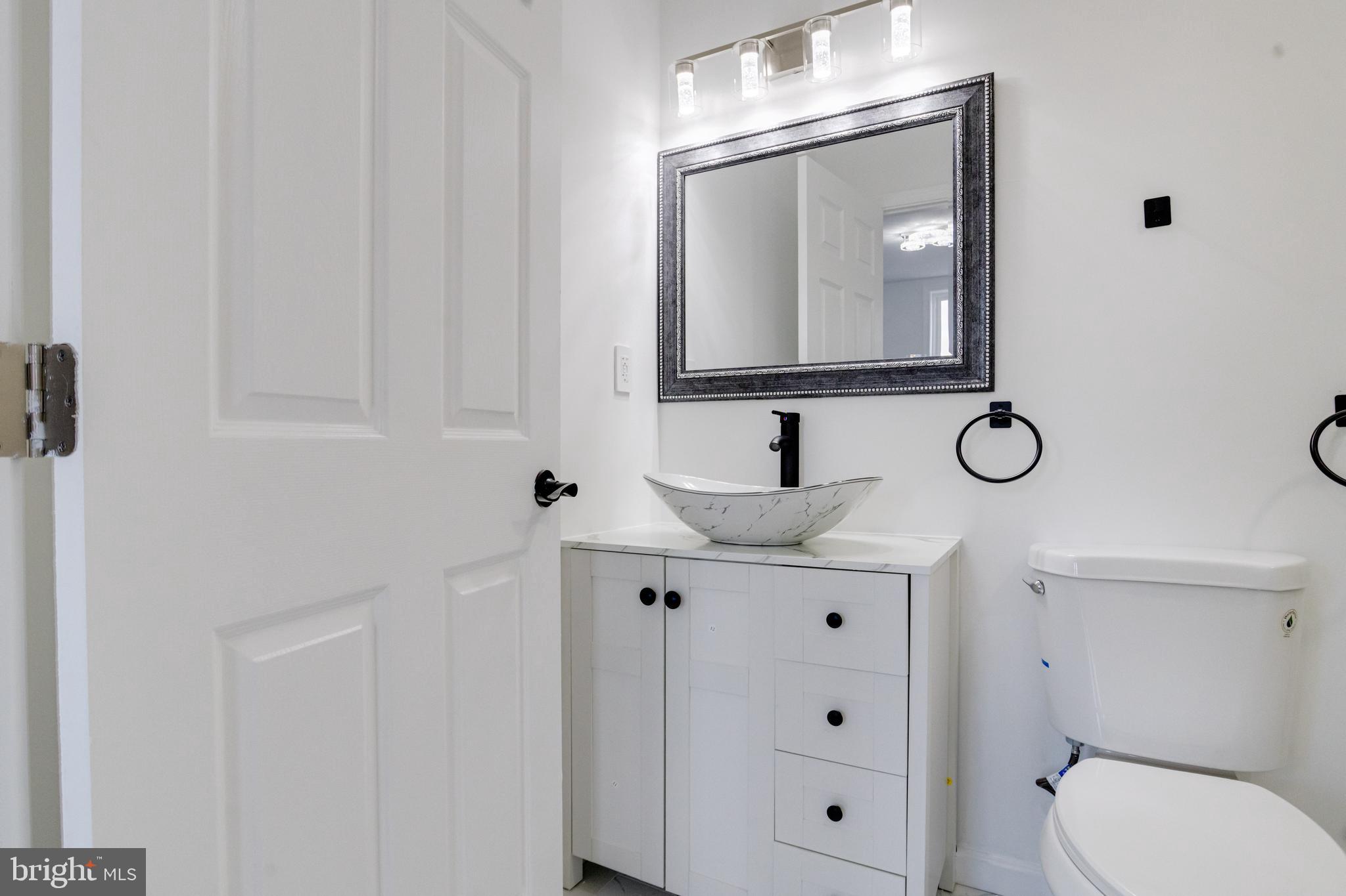 3015 Windsor Avenue Baltimore, MD 21216 - Photo 51 of 84 Bath