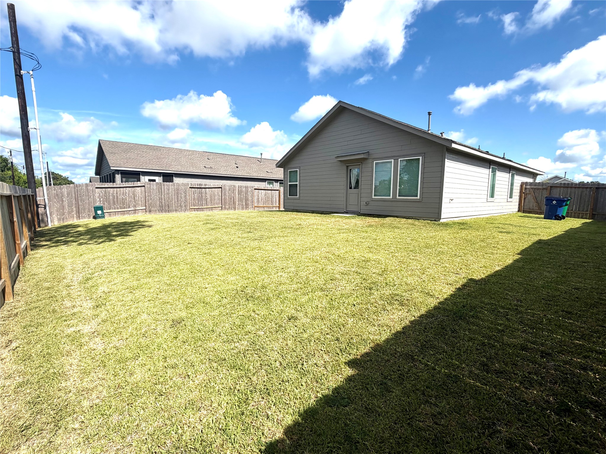 244 Houston Street Angleton, TX 77515 - Photo 4 of 15