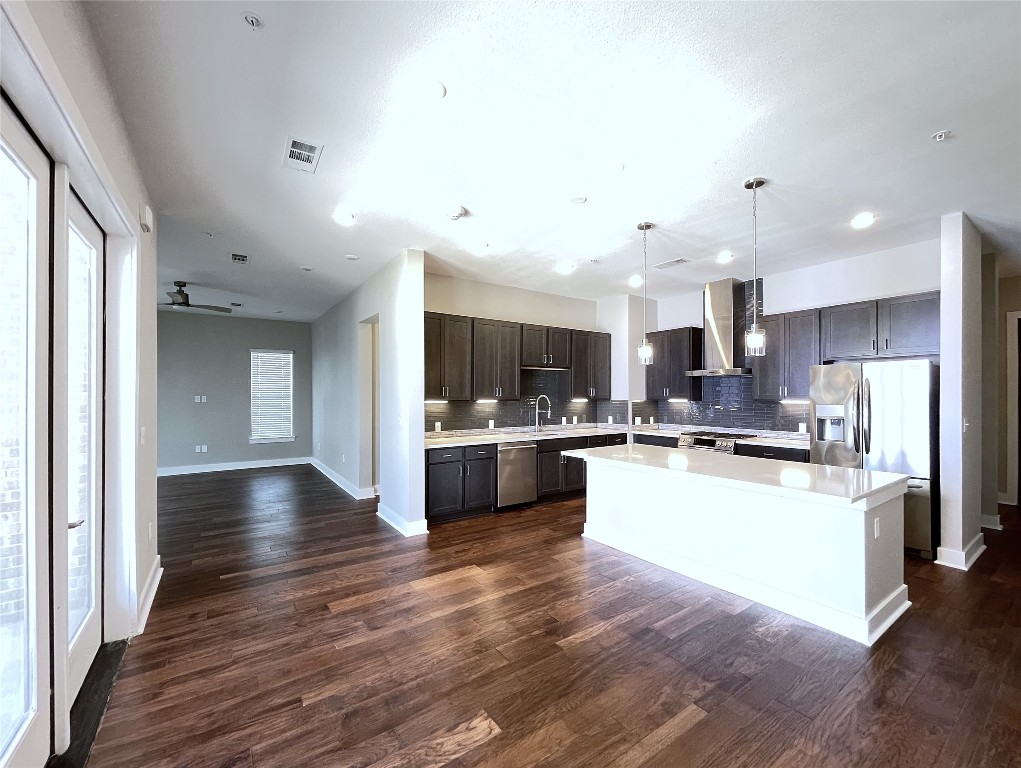 4325 Jackson Avenue, Unit 2301 Austin, TX 78731 - Photo 5 of 31 a view of kitchen with sink and microwave