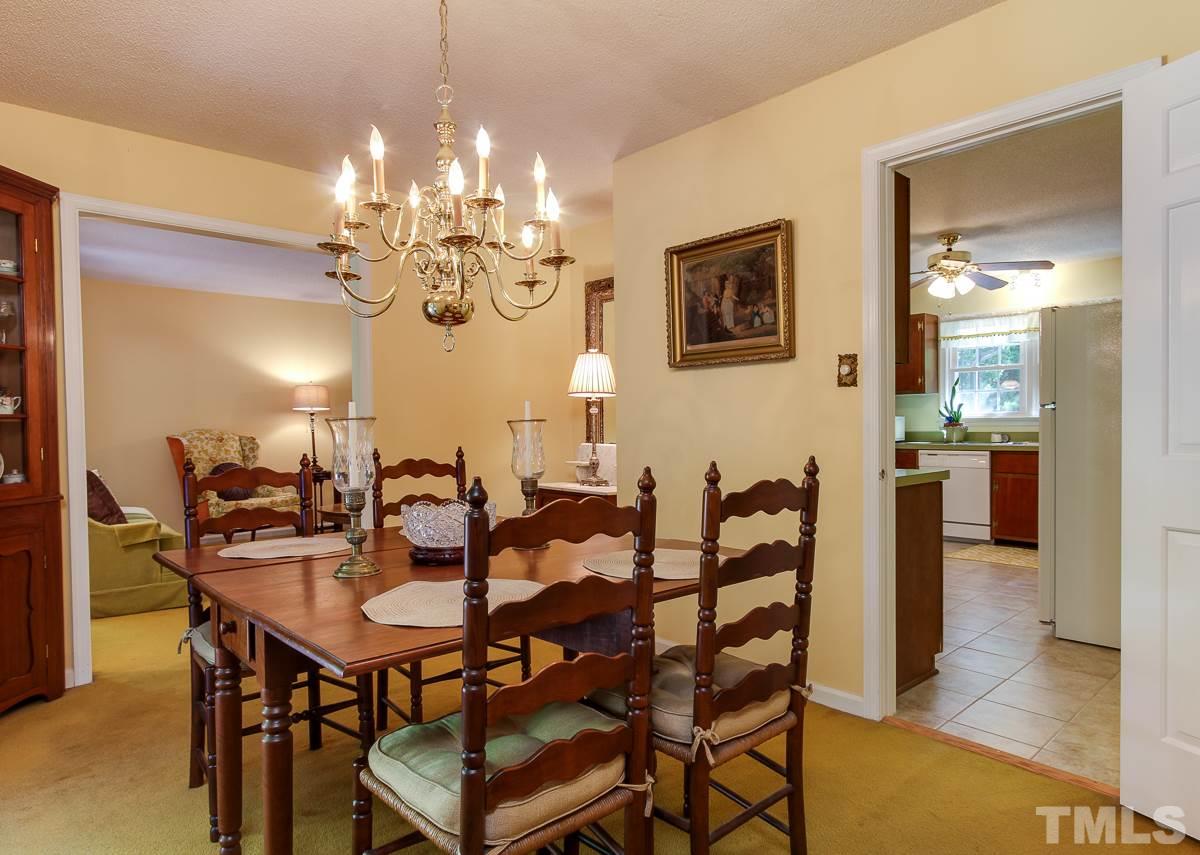 4401 Irving Court Raleigh, NC 27609 - Photo 8 of 25 Gallery Image 8
