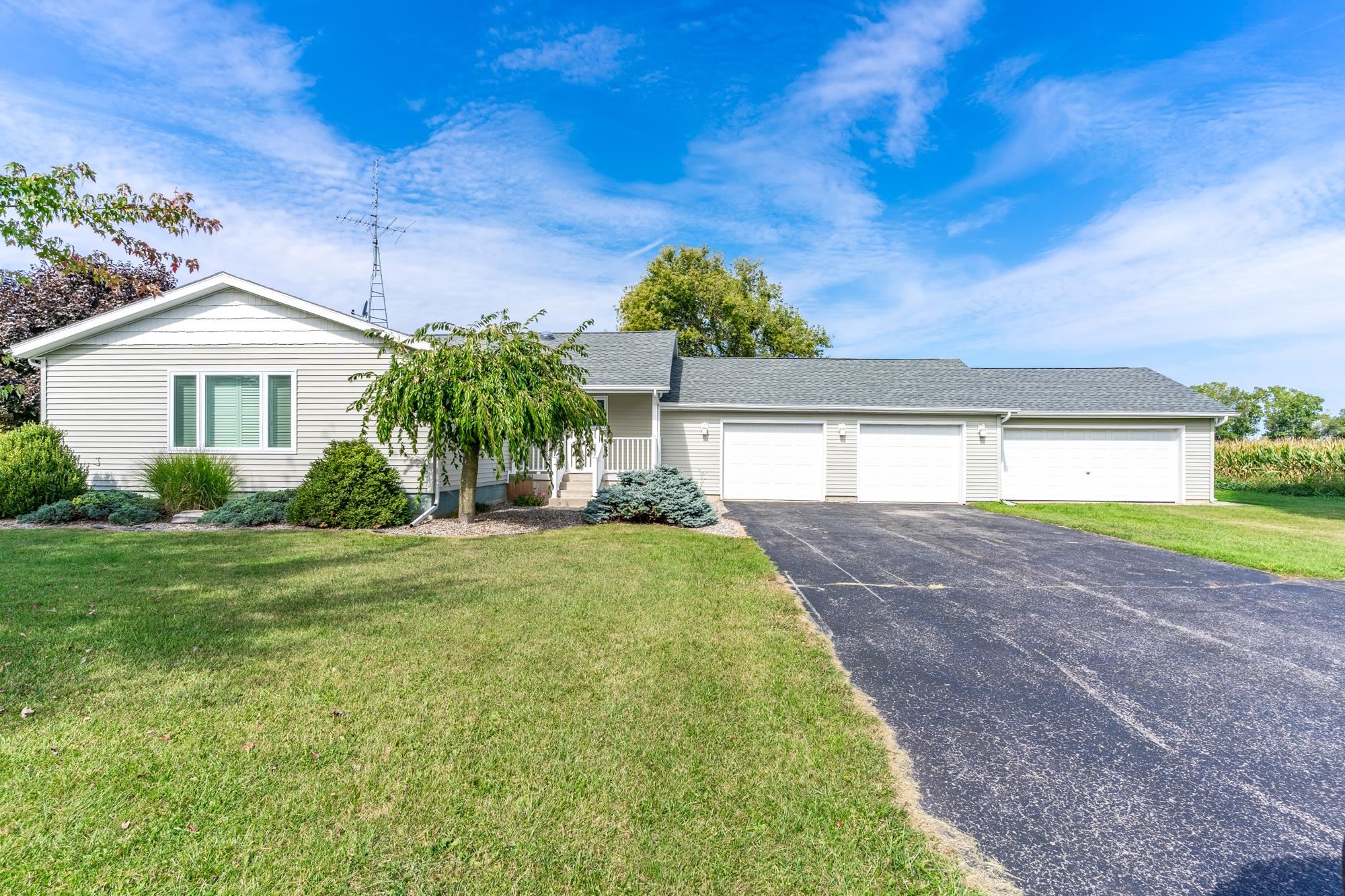 401 North Ray Road Fremont, IN 46737 - Photo 1 of 34