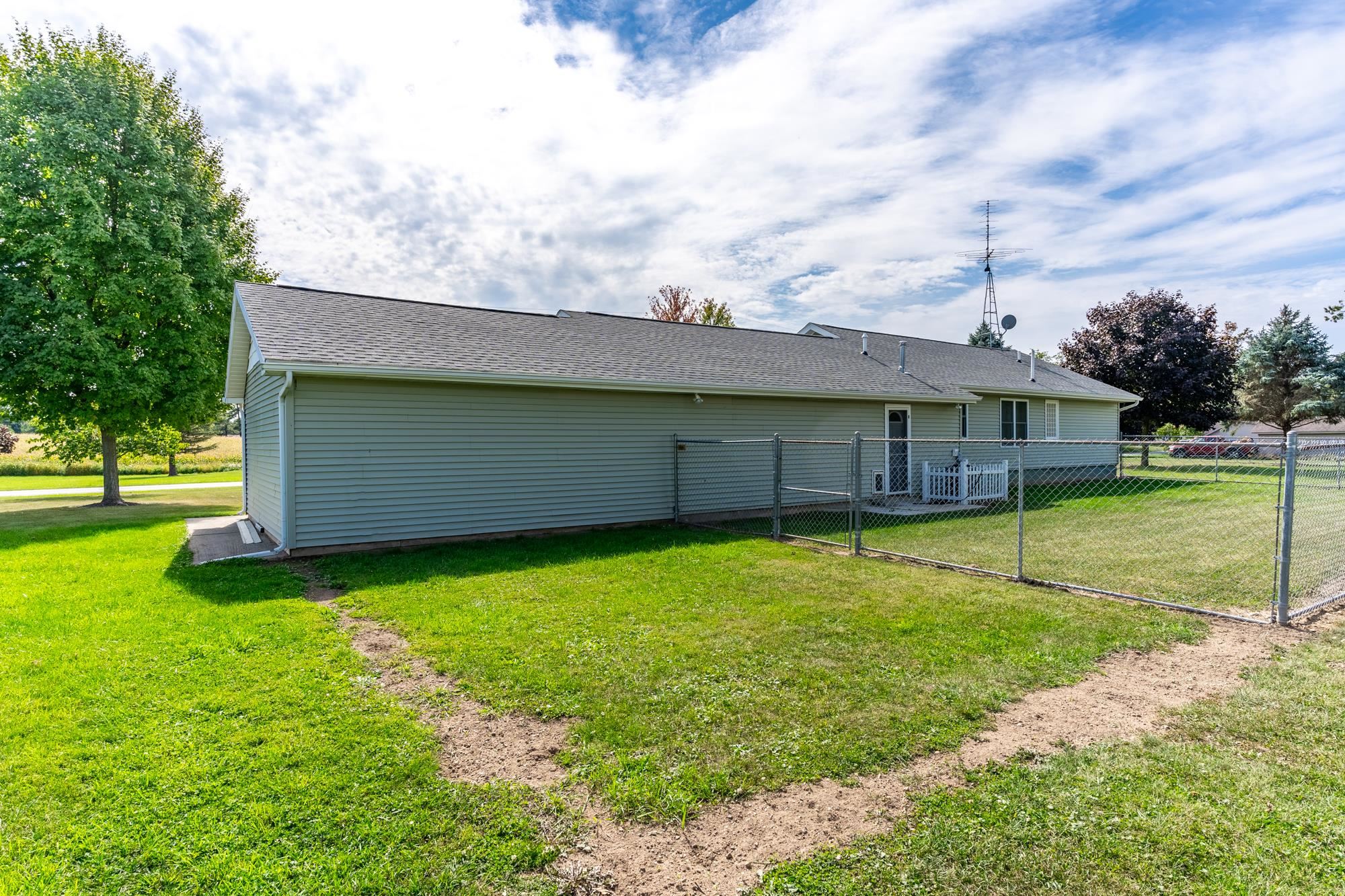 401 North Ray Road Fremont, IN 46737 - Photo 33 of 34