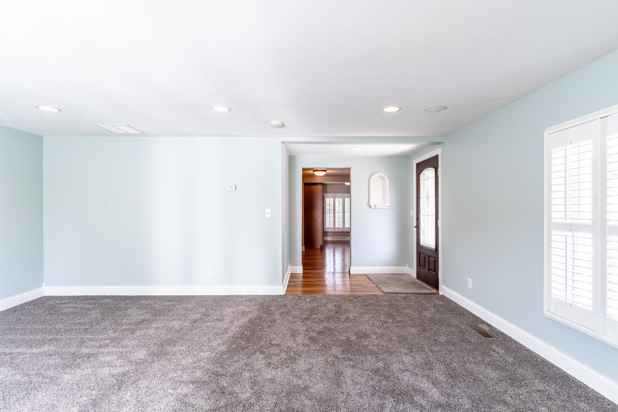 401 North Ray Road Fremont, IN 46737 - Photo 4 of 34