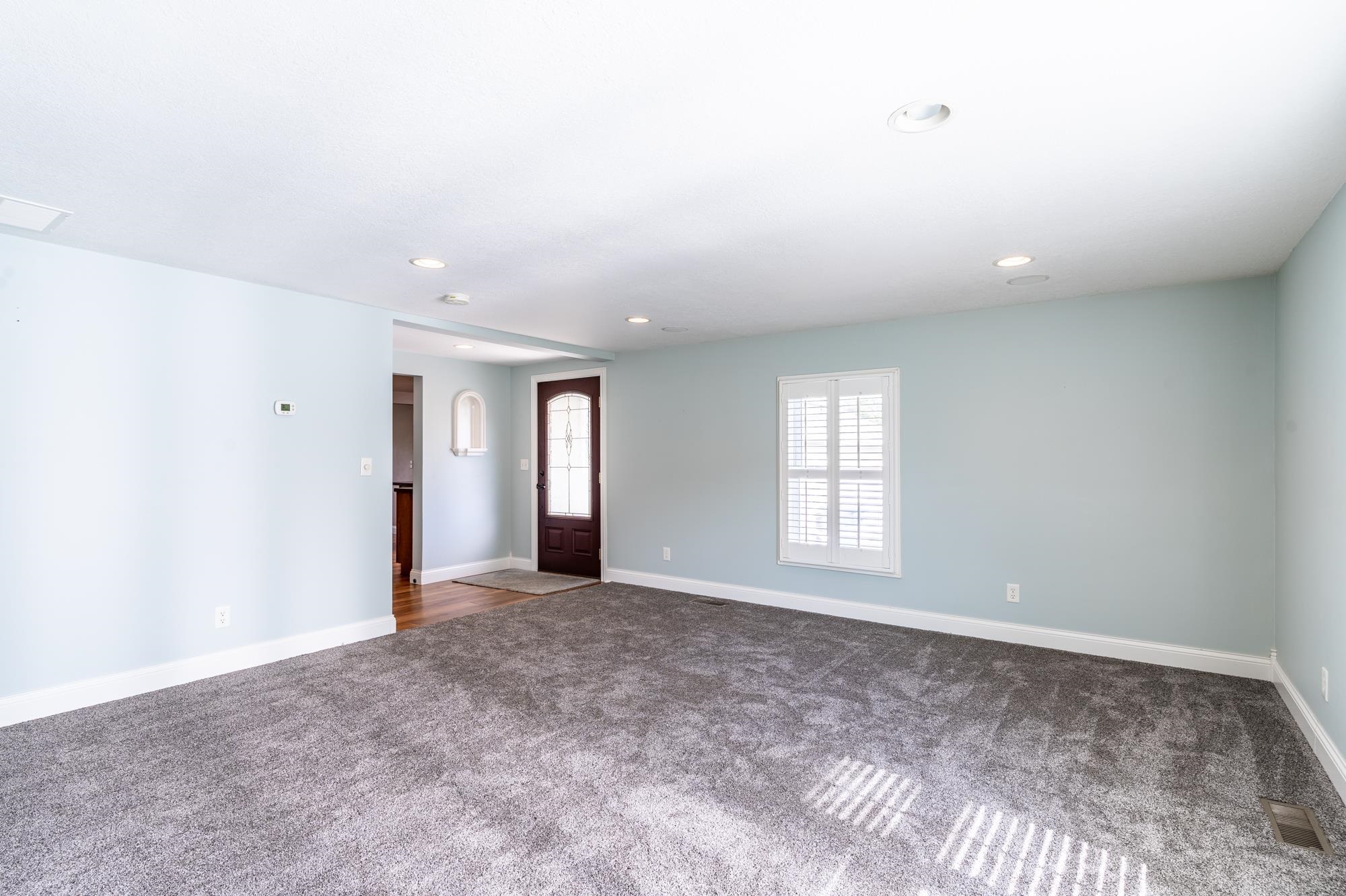 401 North Ray Road Fremont, IN 46737 - Photo 5 of 34