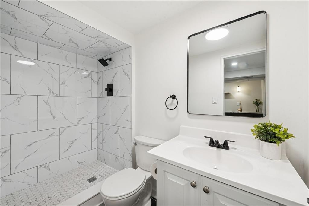 490 Old Clairton Road Pittsburgh, PA 15236 - Photo 31 of 40