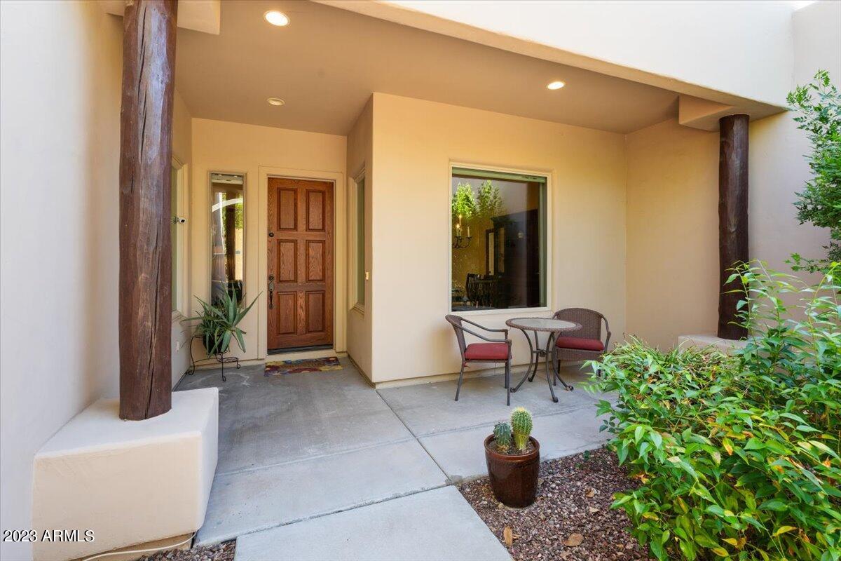 719 East Circle Road Phoenix, AZ 85020 - Photo 4 of 38 04-Front Entrance