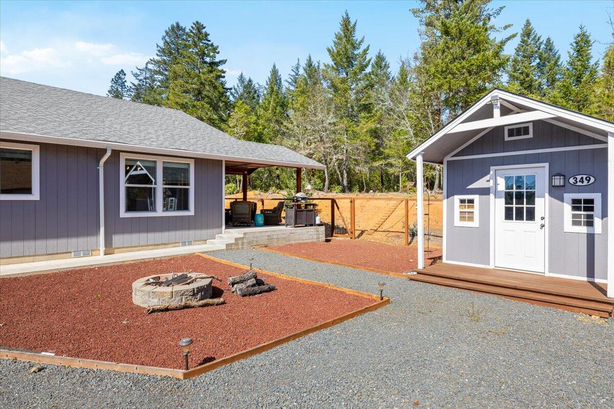 353 Cedar Ridge Drive Cave Junction, OR 97523 - Photo 32 of 45 32-CI_9814