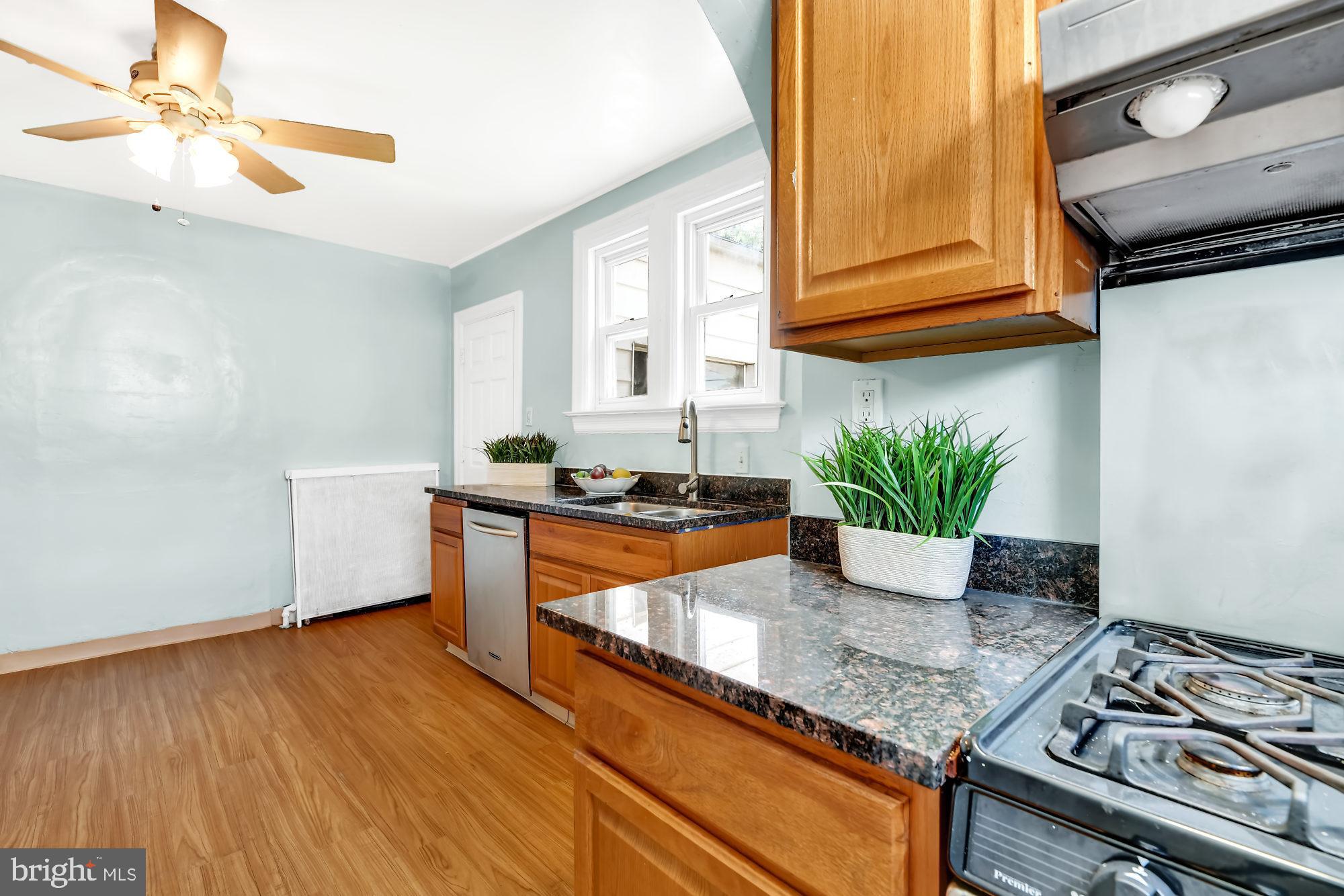 641 Plymouth Road Baltimore, MD 21229 - Photo 13 of 25