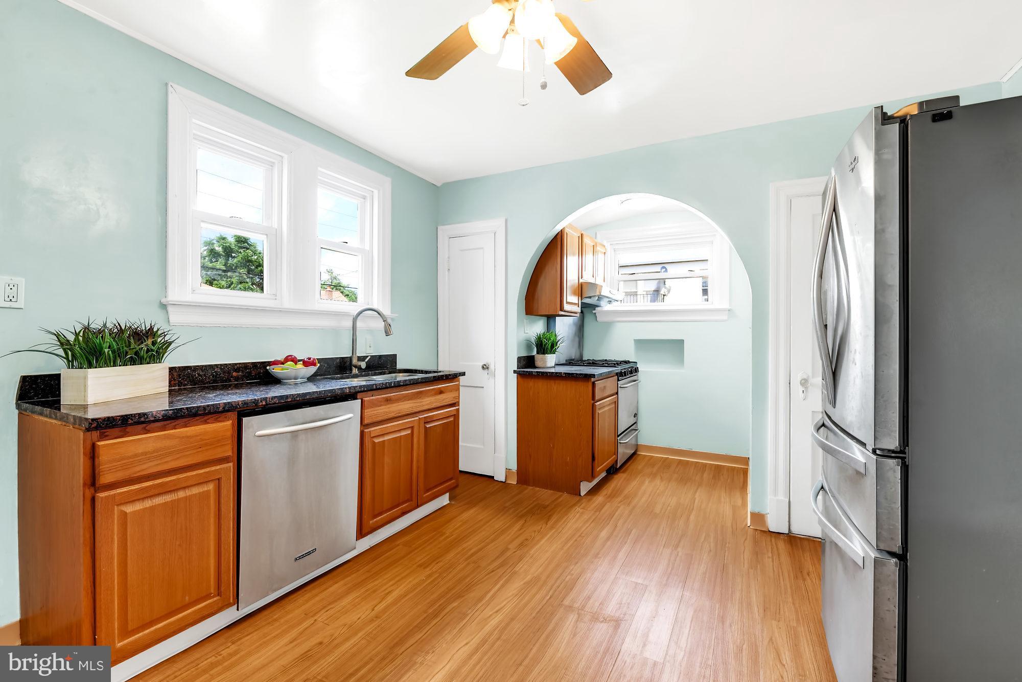 641 Plymouth Road Baltimore, MD 21229 - Photo 10 of 25