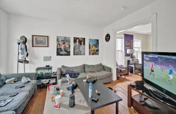 $975,000 | 2026 Maple Avenue, Evanston, IL 60201