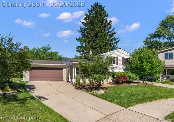 $425,000 | 3026 Linwood Court, Royal Oak, MI 48073