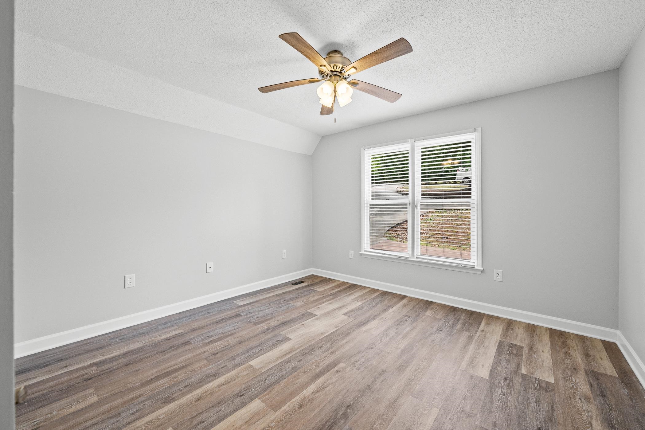 111 Englewood Drive Inman, SC 29349 - Photo 7 of 43