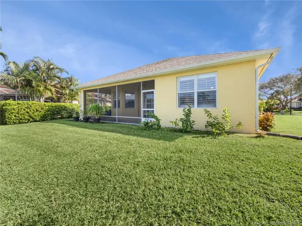 $2,750 | 155 56th Drive Southwest, Vero Beach, FL 32968