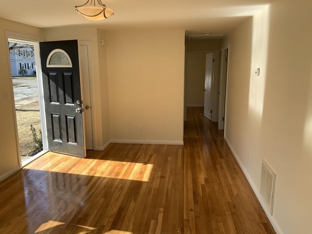 19 Josh Gray Road Rockland, MA 02370 - Photo 8 of 14 Gallery Image 8