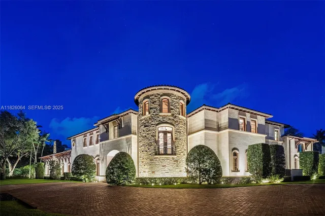 $14,940,000 | 10101 Southwest 60th Court, Pinecrest, FL 33156