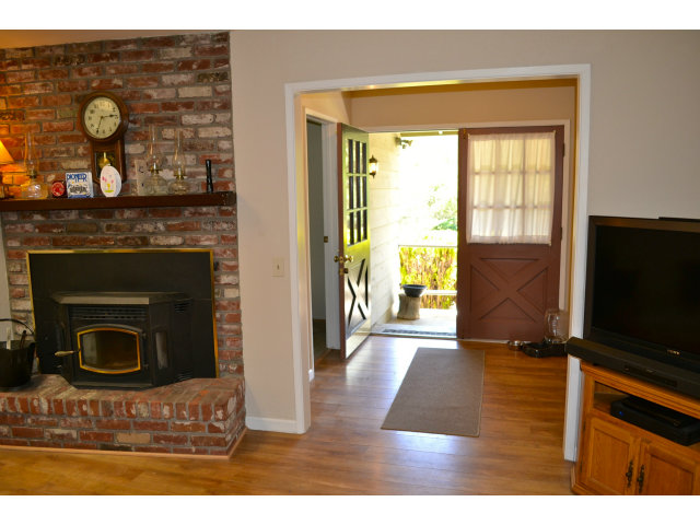 23320 Morrill Road Los Gatos, CA 95033 - Photo 5 of 17 Gallery Image 5