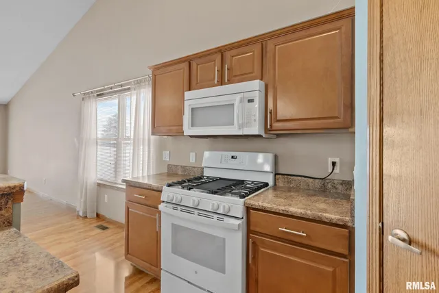 $424,999 | 6112 34th Ave A Court, Moline, IL 61265