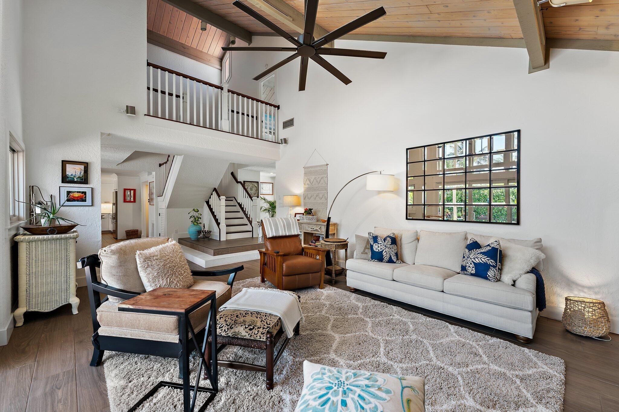 105 Albacore Lane Jupiter, FL 33477 - Photo 15 of 62 Living room