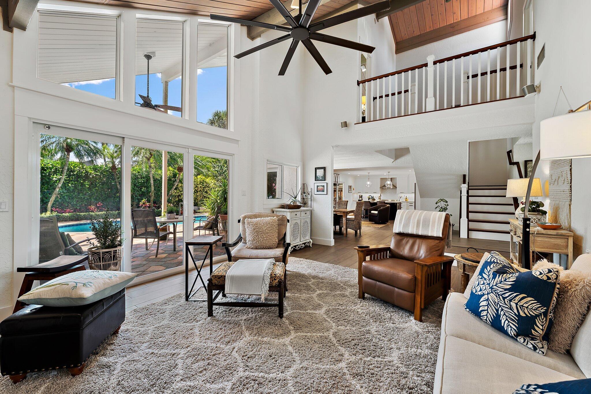 105 Albacore Lane Jupiter, FL 33477 - Photo 16 of 62 Living room