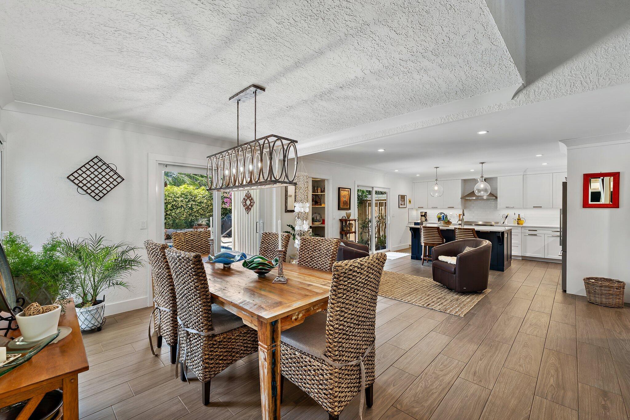 105 Albacore Lane Jupiter, FL 33477 - Photo 18 of 62 Dining room