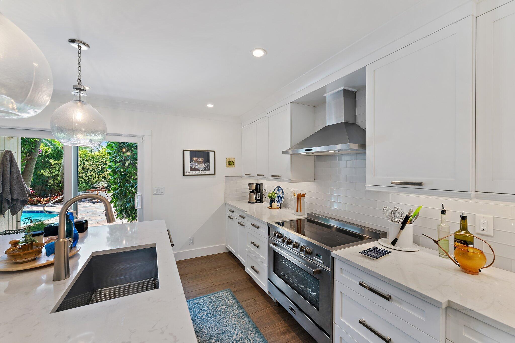 105 Albacore Lane Jupiter, FL 33477 - Photo 25 of 62 Kitchen