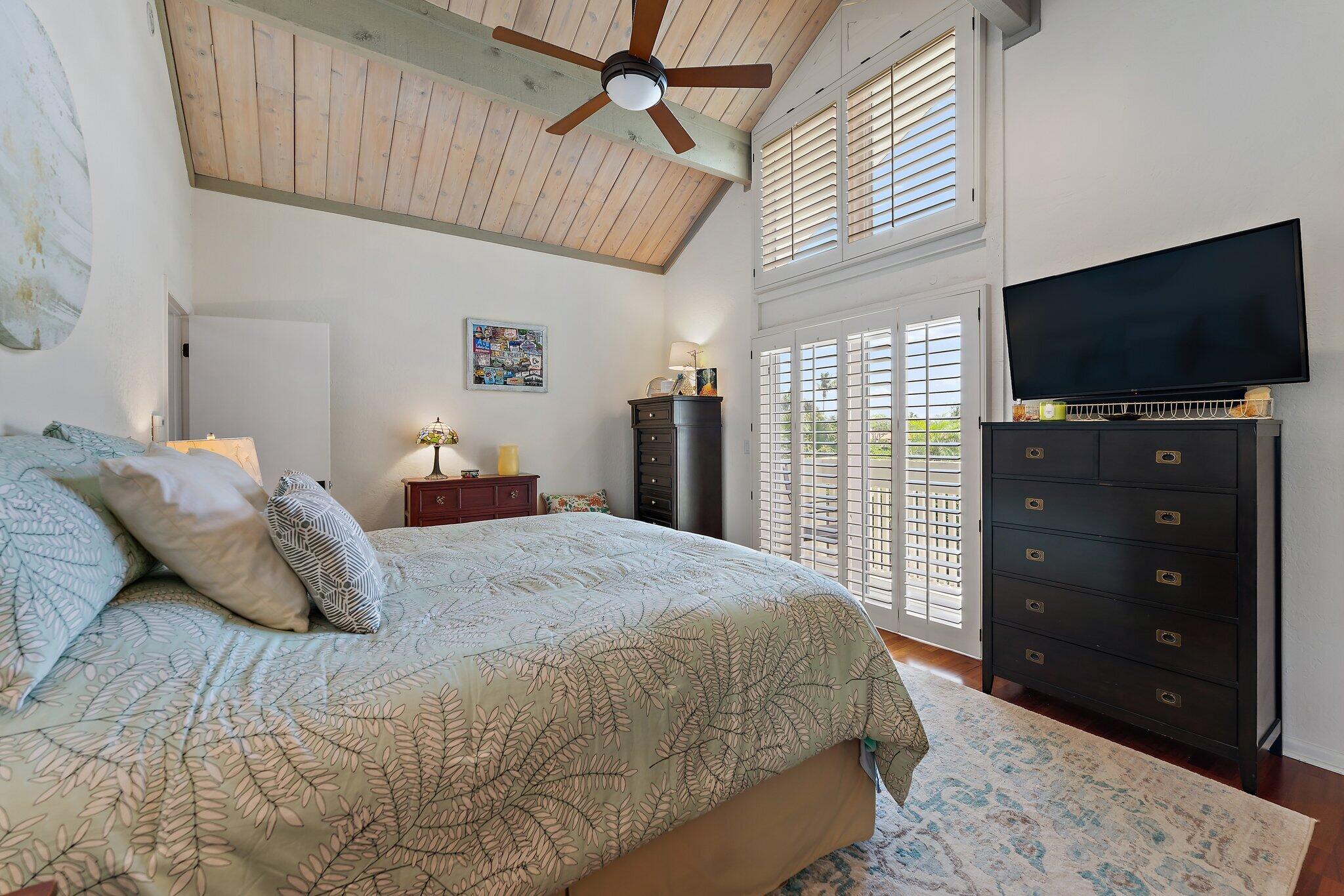 105 Albacore Lane Jupiter, FL 33477 - Photo 31 of 62 Primary bedroom