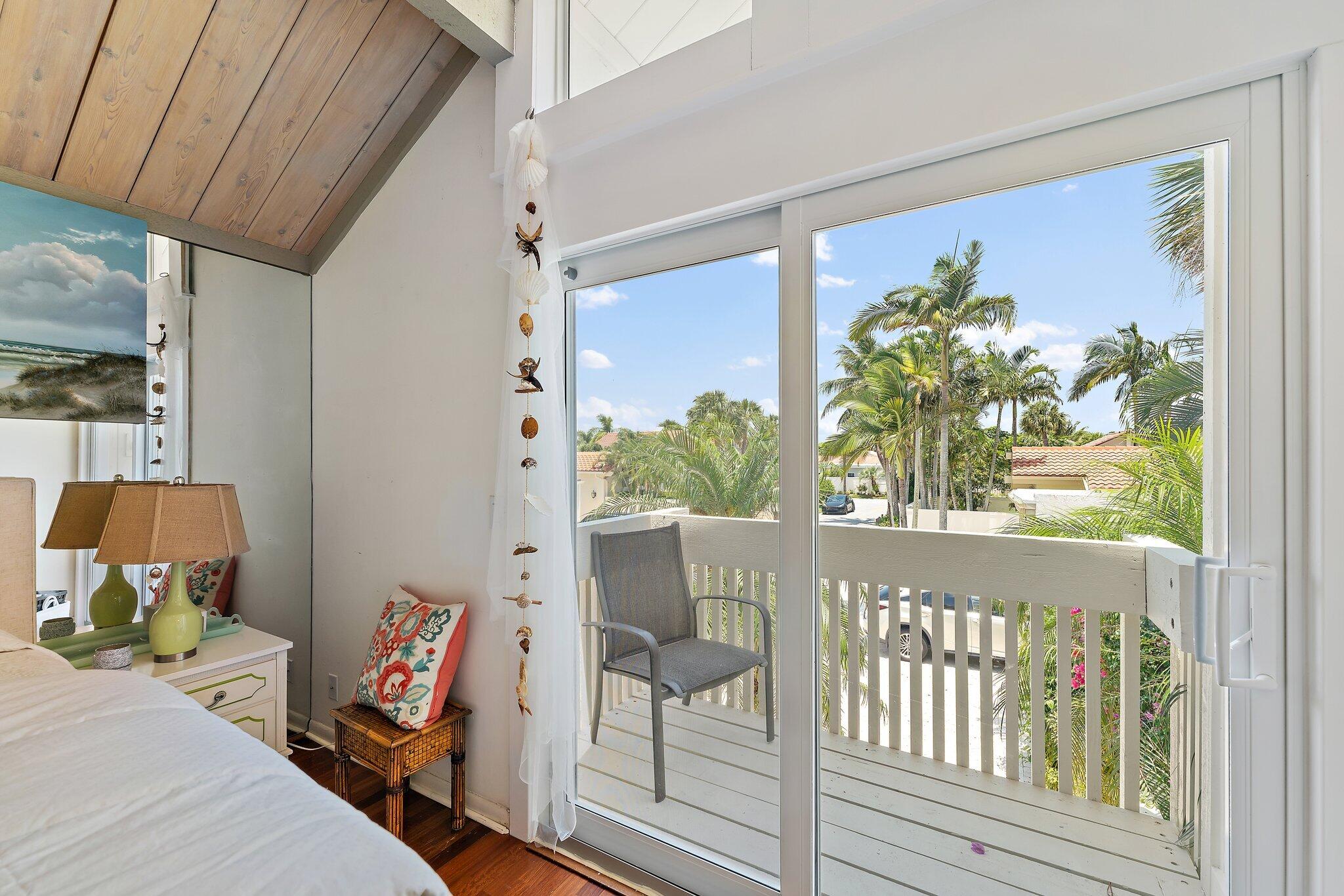 105 Albacore Lane Jupiter, FL 33477 - Photo 36 of 62 Guest upstairs