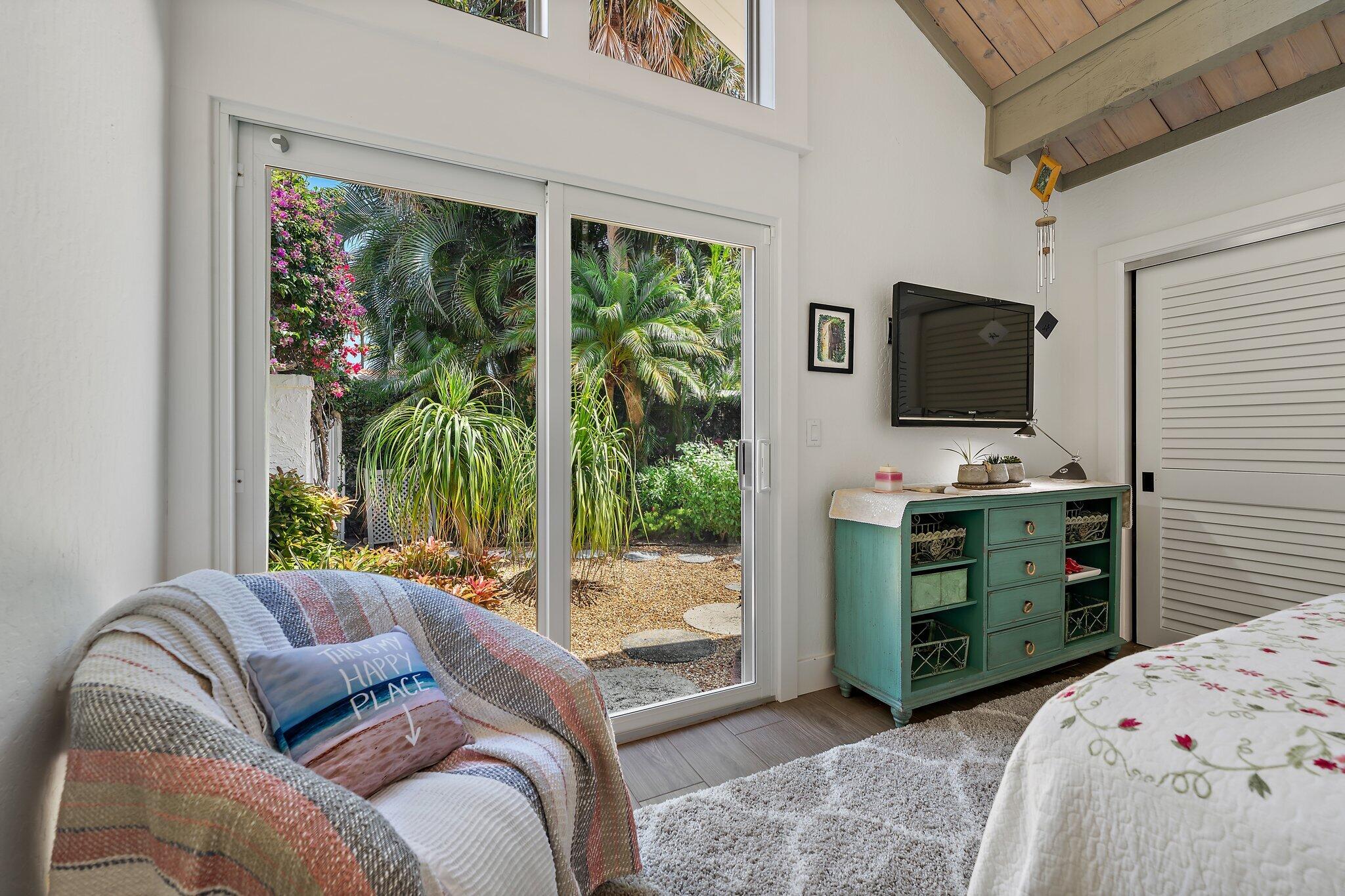 105 Albacore Lane Jupiter, FL 33477 - Photo 40 of 62 Guest bedroom downstairs