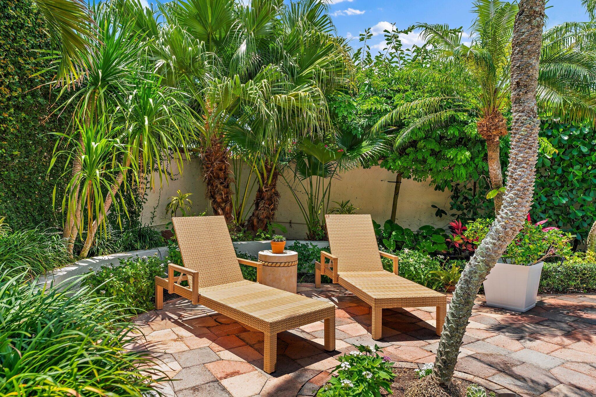 105 Albacore Lane Jupiter, FL 33477 - Photo 50 of 62 Lounge area