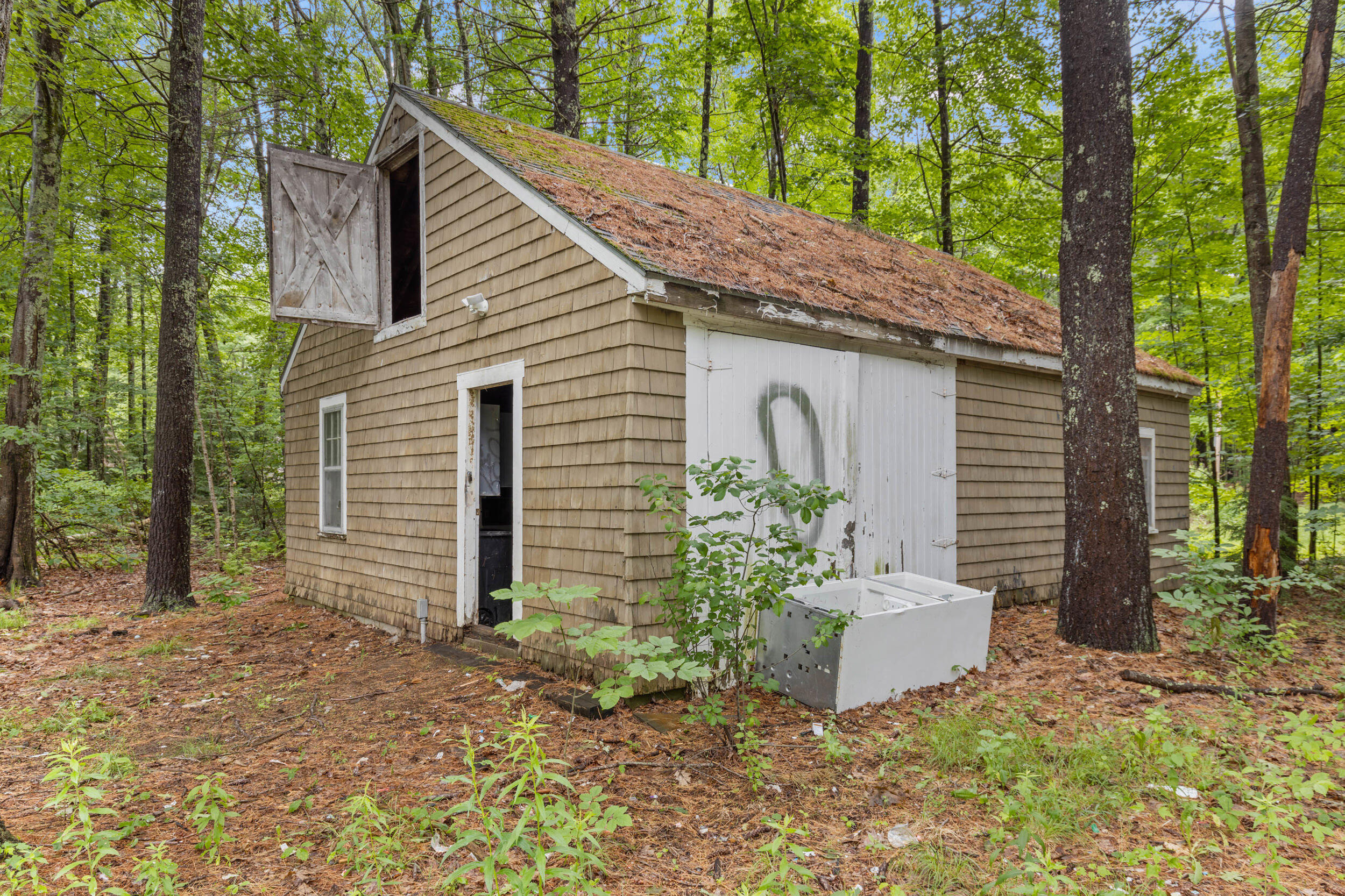 121 Long Swamp Road Berwick, ME 03901 - Photo 12 of 51 121 long swamp rd, berwick, me 03901, us
