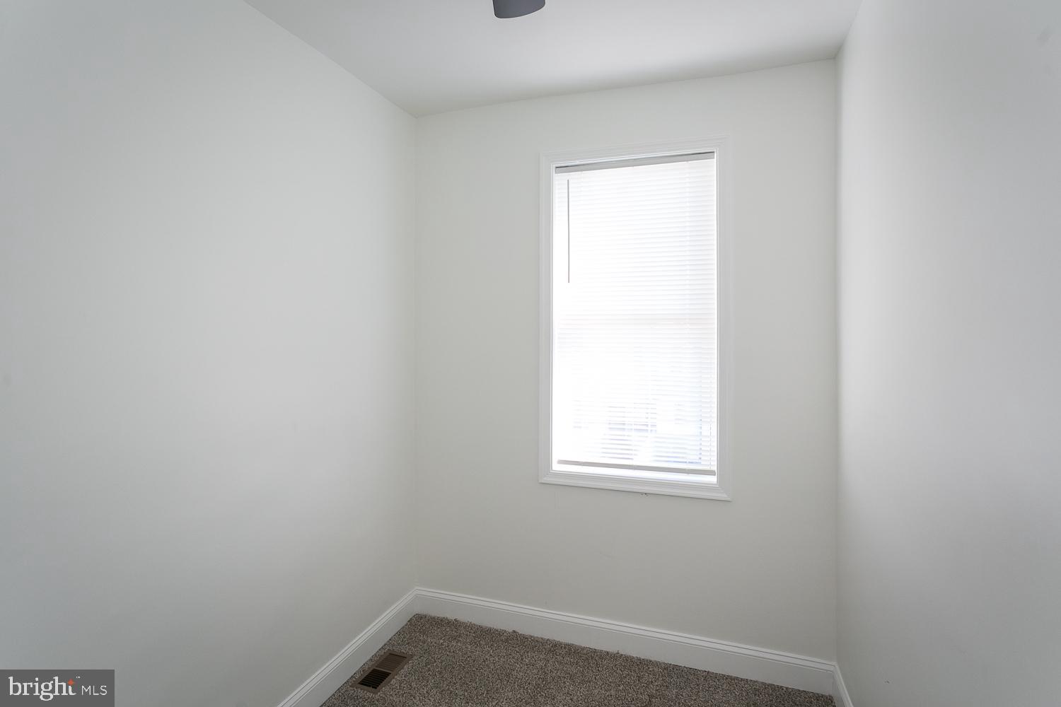 3729 Beehler Avenue Baltimore, MD 21215 - Photo 24 of 36 a small space with a window