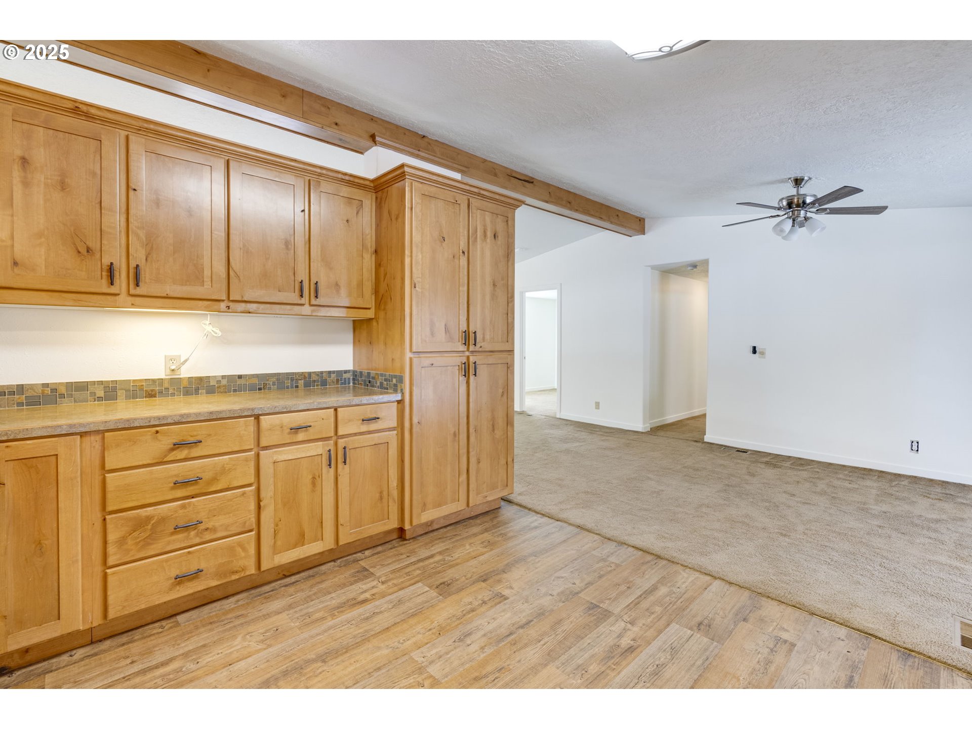 16203 Hawks Lair Road La Pine, OR 97739 - Photo 18 of 48