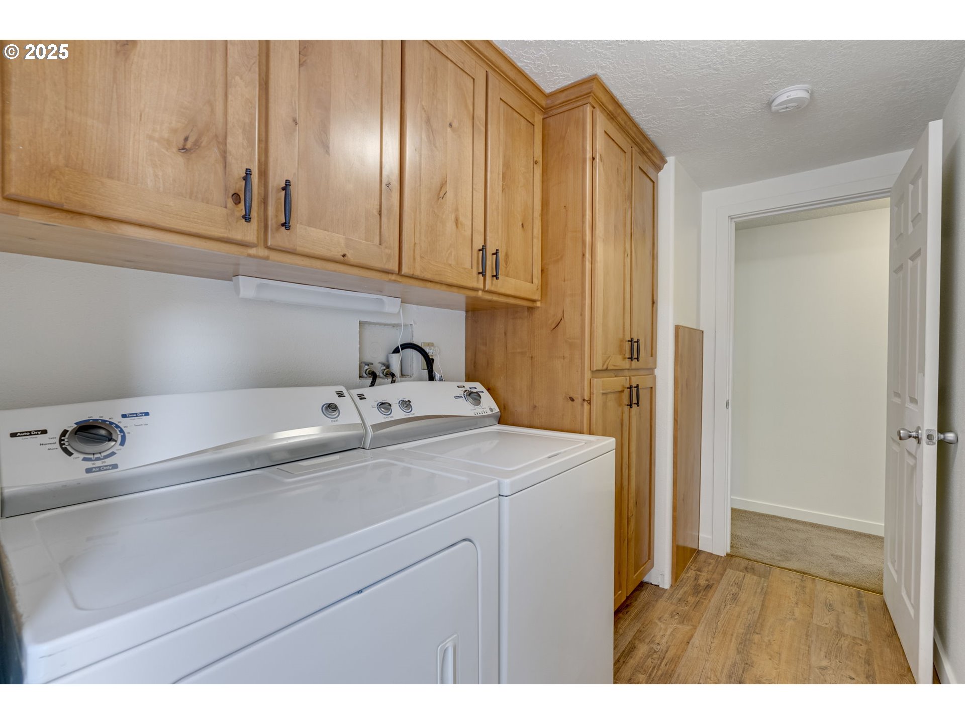 16203 Hawks Lair Road La Pine, OR 97739 - Photo 24 of 48