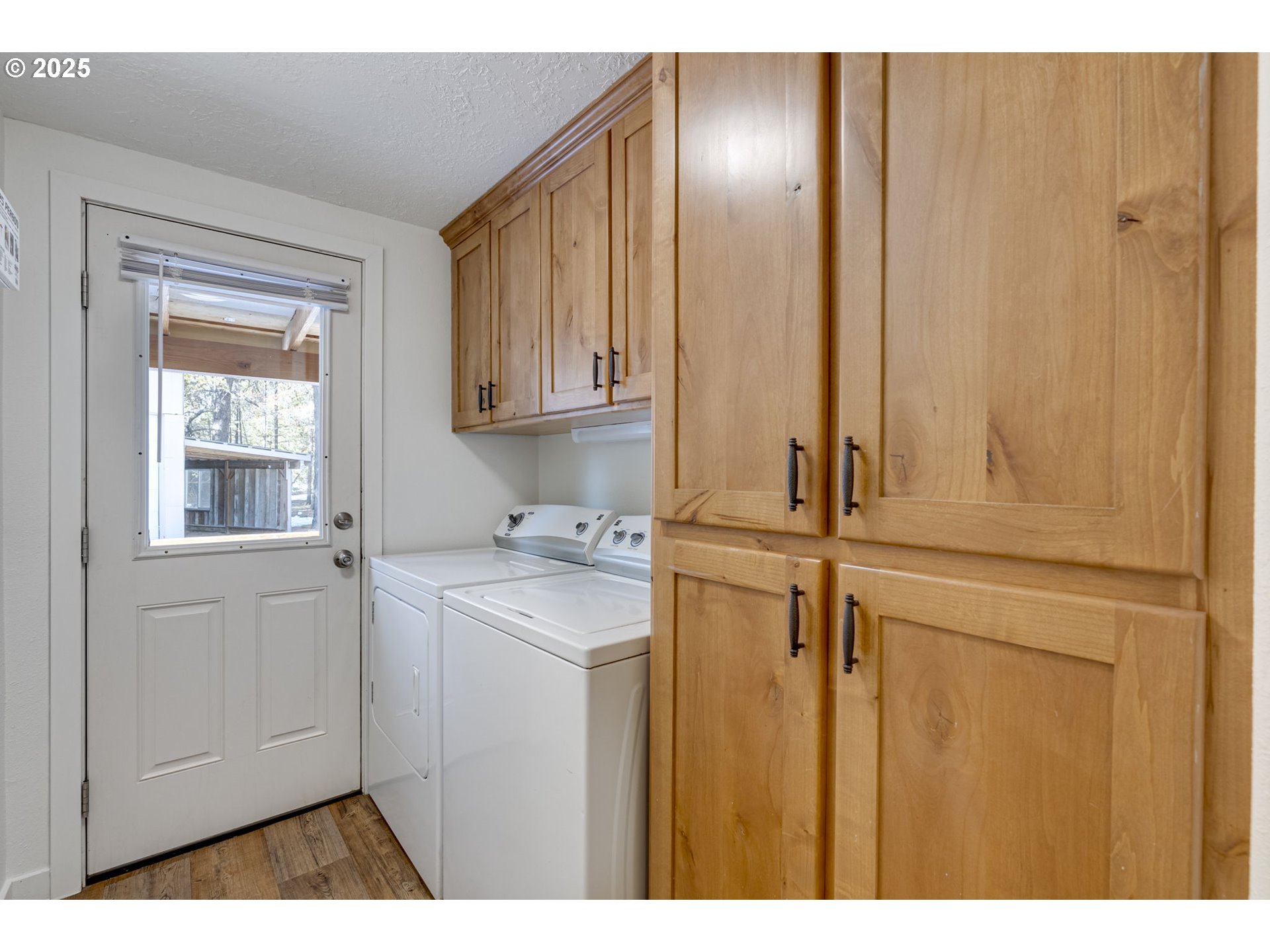 16203 Hawks Lair Road La Pine, OR 97739 - Photo 25 of 48