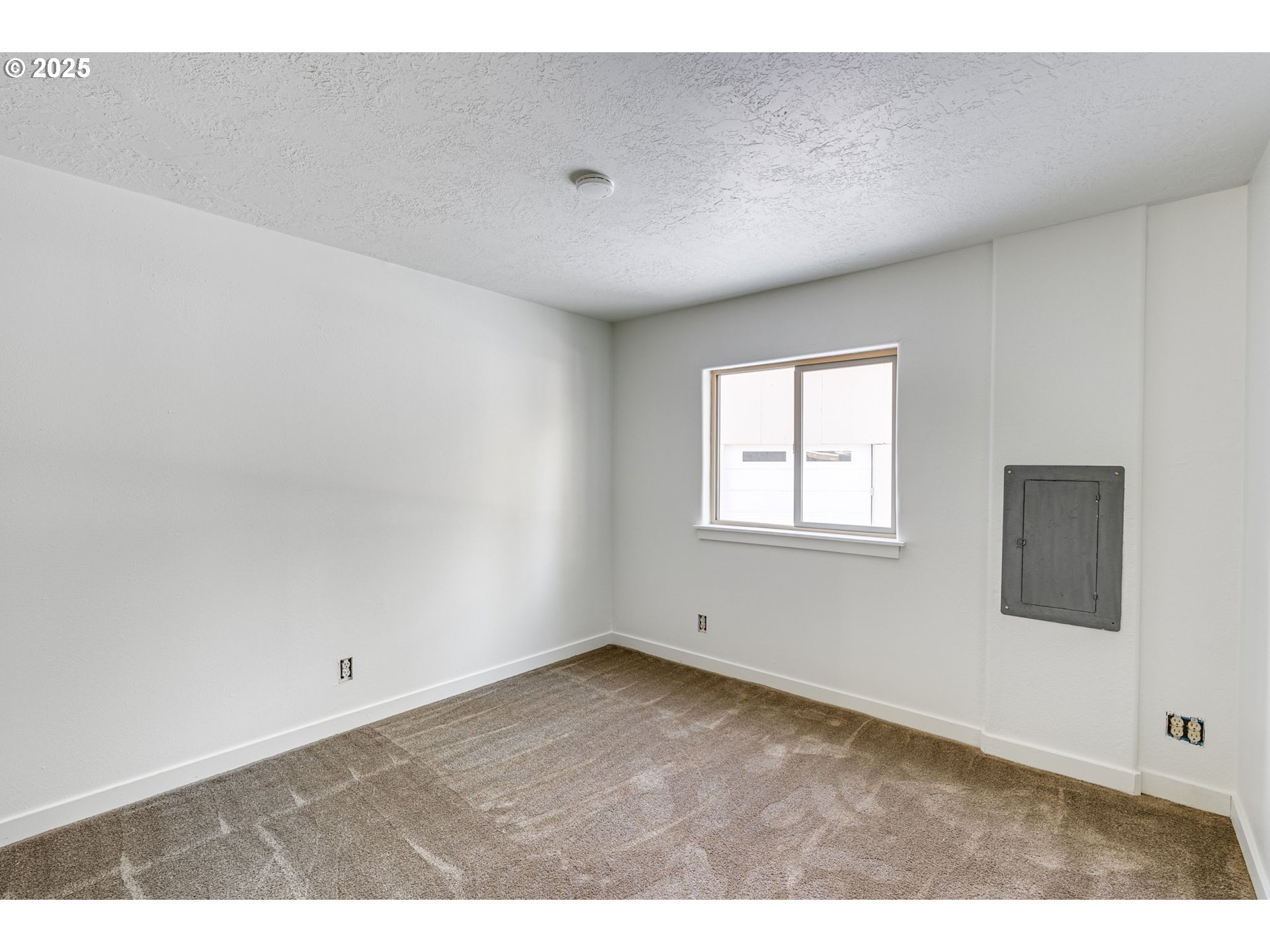 16203 Hawks Lair Road La Pine, OR 97739 - Photo 28 of 48