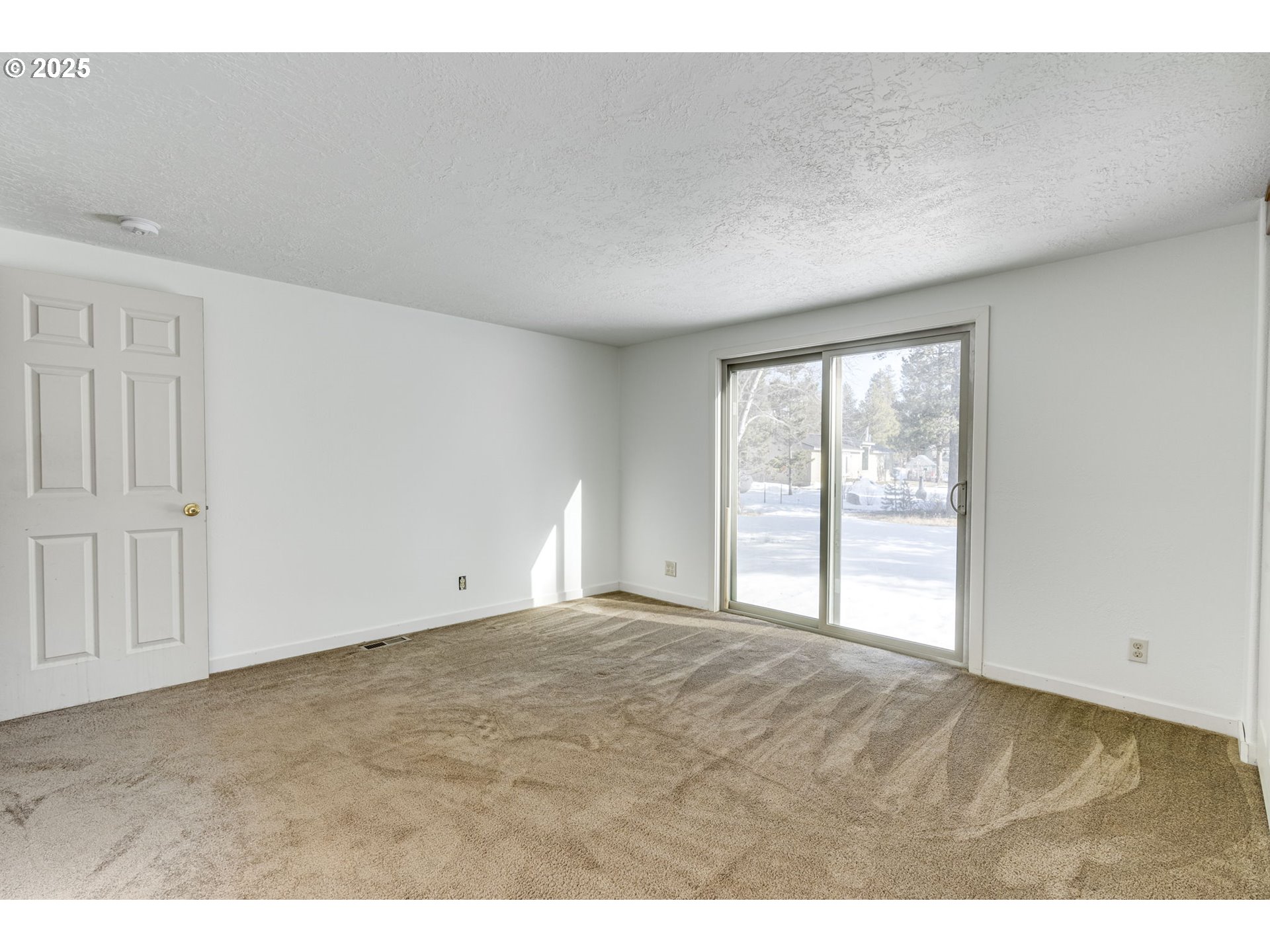 16203 Hawks Lair Road La Pine, OR 97739 - Photo 33 of 48