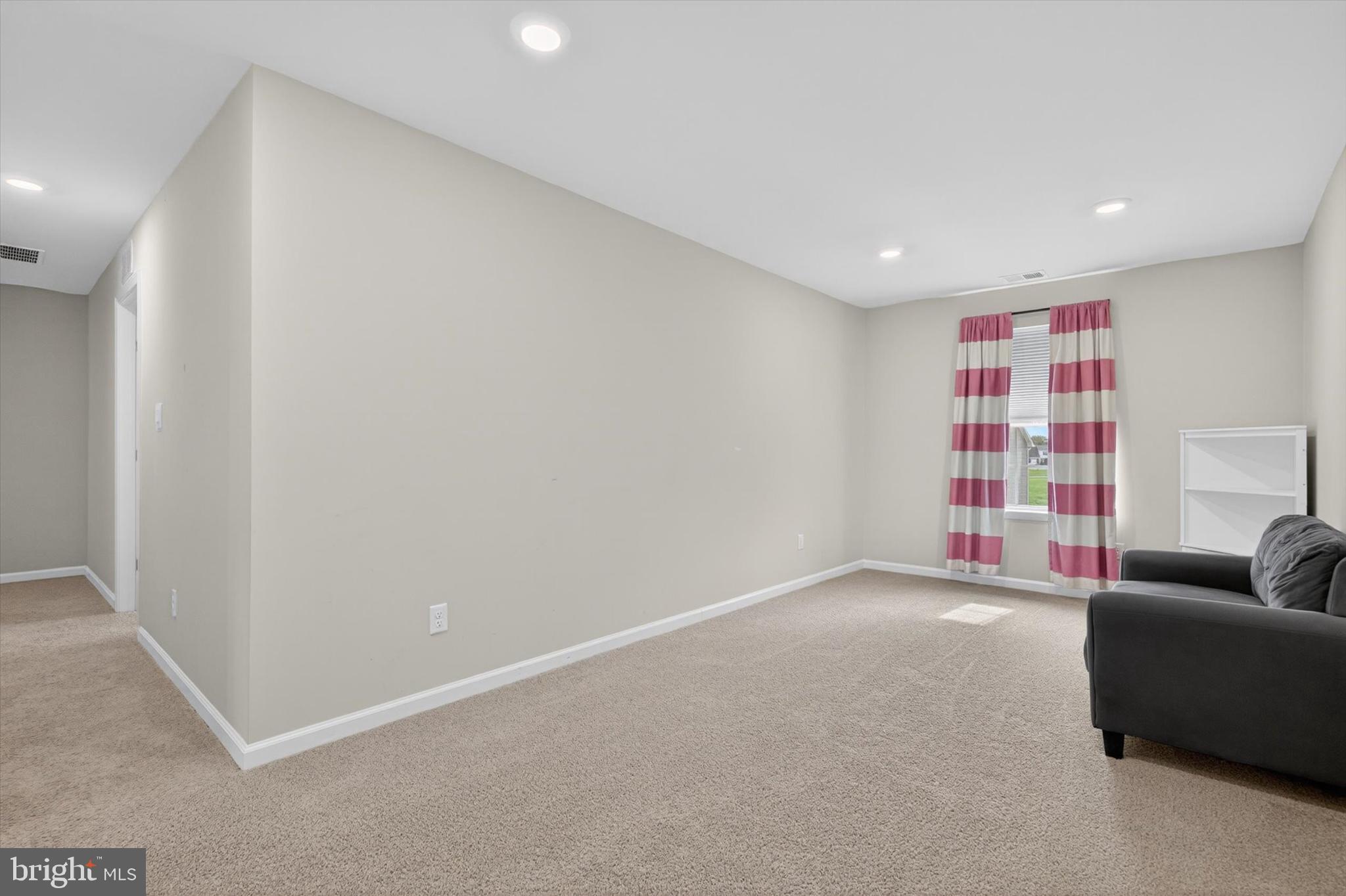 2031 Paperback Way York, PA 17408 - Photo 22 of 39