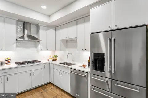 $599,000 | 625 Slaters Lane, Unit 107, Alexandria, VA 22314