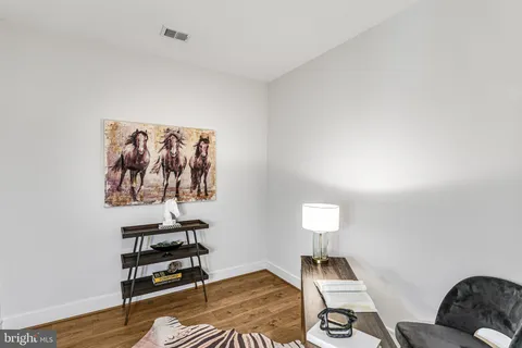 $599,000 | 625 Slaters Lane, Unit 107, Alexandria, VA 22314