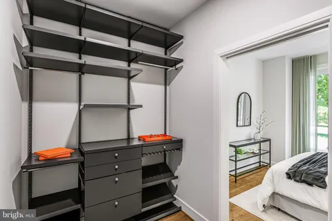 $599,000 | 625 Slaters Lane, Unit 107, Alexandria, VA 22314