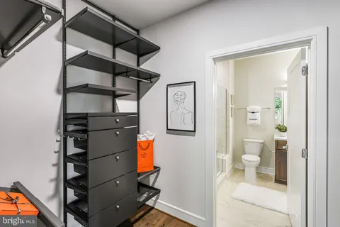 $599,000 | 625 Slaters Lane, Unit 107, Alexandria, VA 22314
