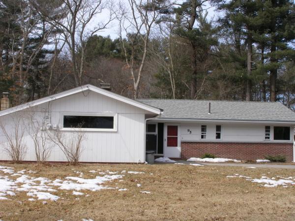 95 Temi Road Raynham, MA 02767 - Photo 3 of 21 Gallery Image 3