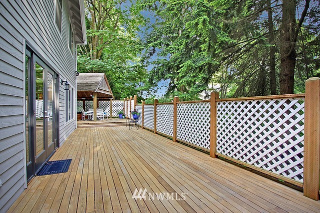 11117 Northeast 164th Place Bothell, WA 98011 - Photo 22 of 23 Gallery Image 22