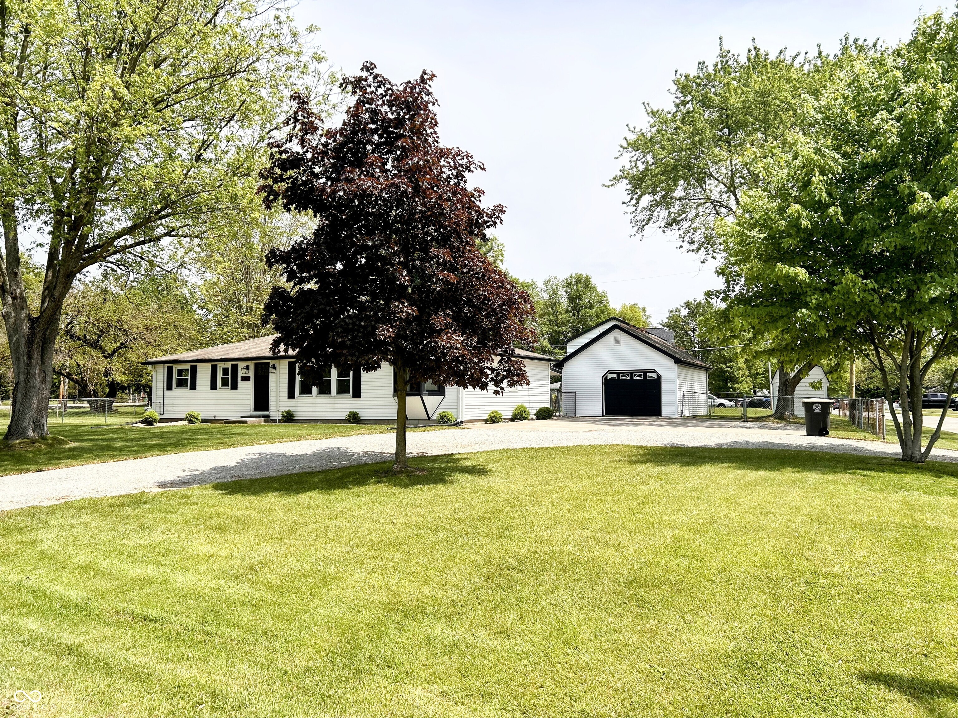 7382 Denise Drive Fort Wayne, IN 46835 - Photo 2 of 43
