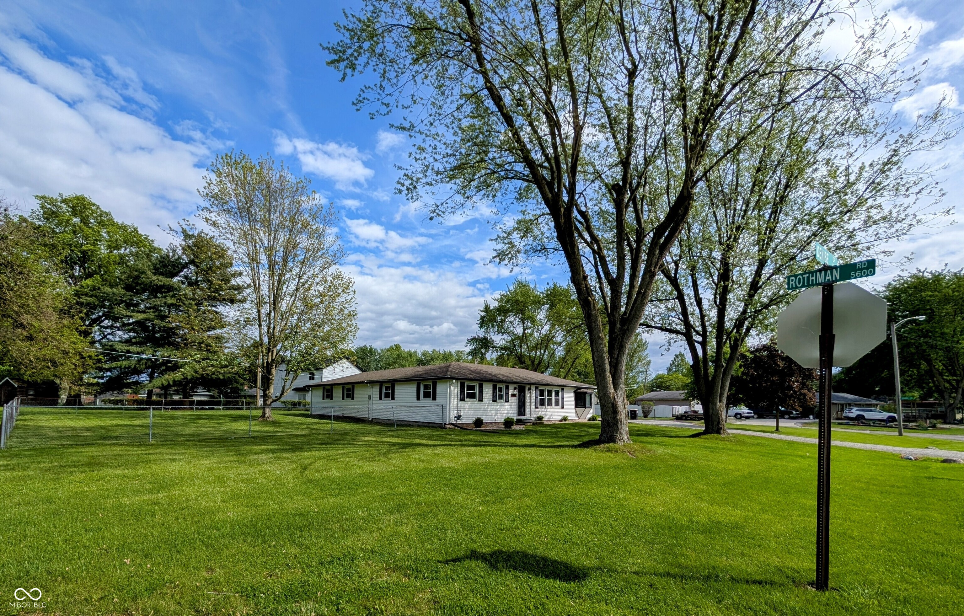 7382 Denise Drive Fort Wayne, IN 46835 - Photo 3 of 43