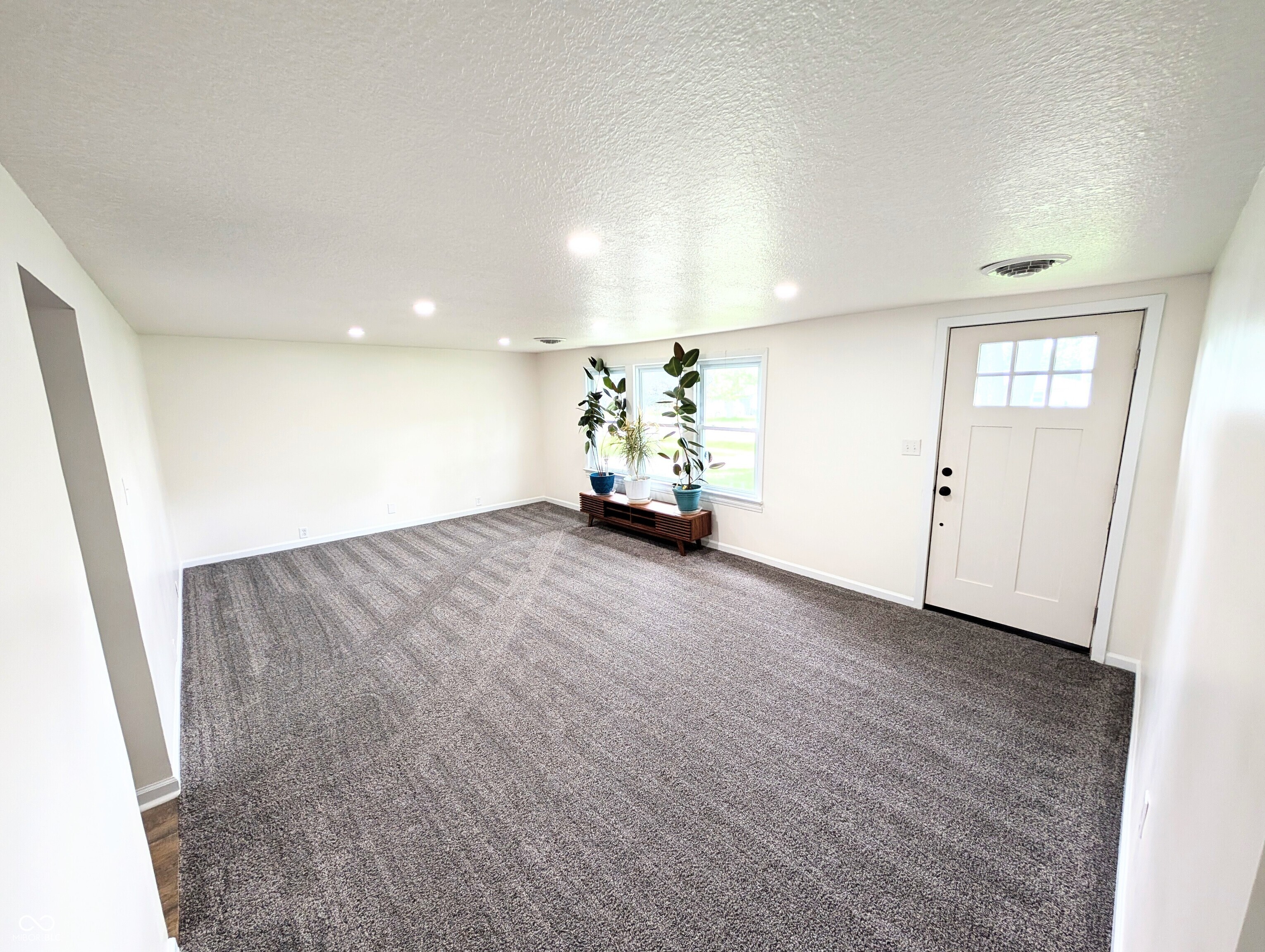 7382 Denise Drive Fort Wayne, IN 46835 - Photo 6 of 43