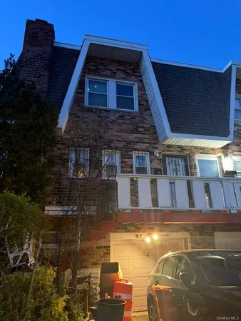 $550,000 | 1611 Plainview Avenue | Far Rockaway