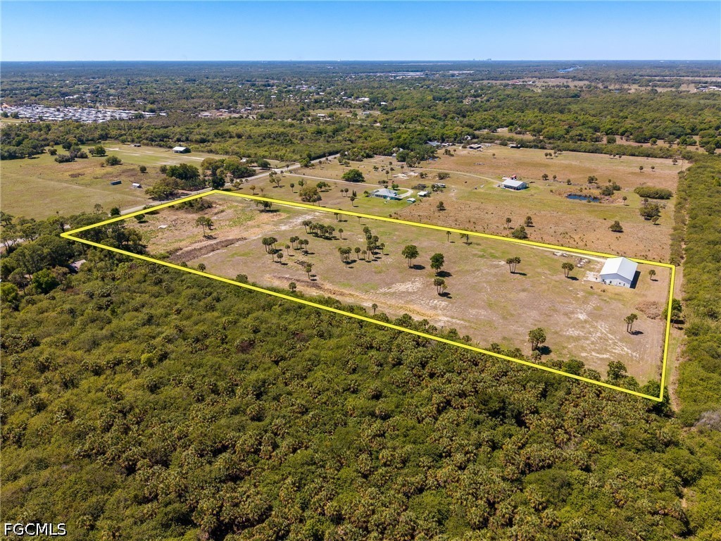18020 Caloosa Ridge Road Alva, FL 33920 - Photo 7 of 31
