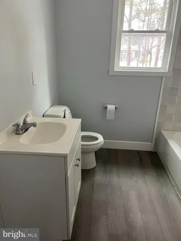 $1,990 | 604 East Oak Street, Oakland, MD 21550